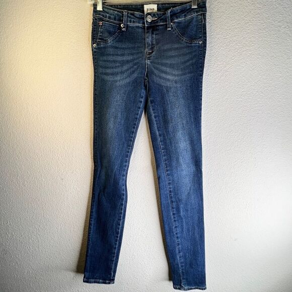 Hudson Jeans - Picture 5 of 8